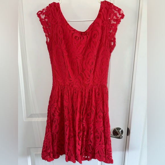 Macy’s Red Dress - Picture 1 of 2
